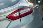 Ford Fusion Hybrid SE 2013 года